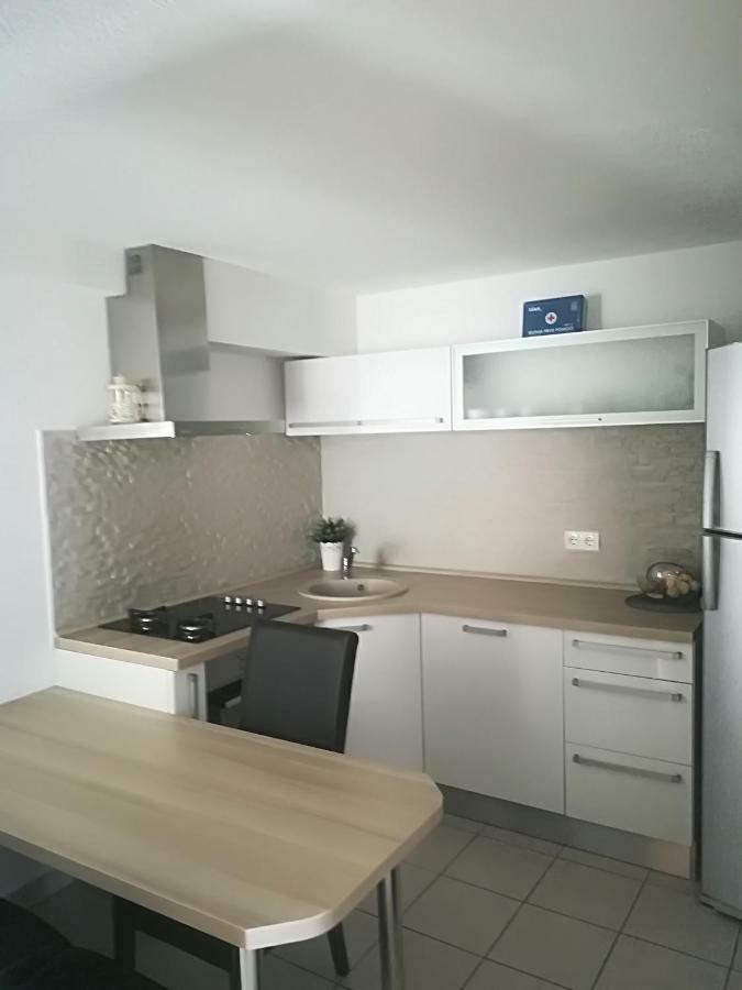 Baska Voda - Apartmani Vesna Exteriör bild