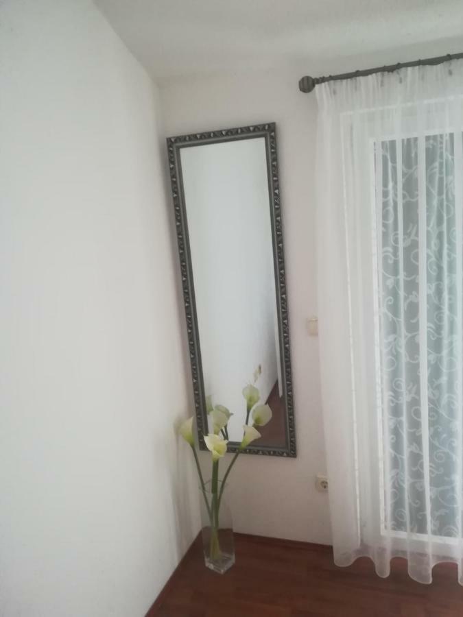 Baska Voda - Apartmani Vesna Exteriör bild